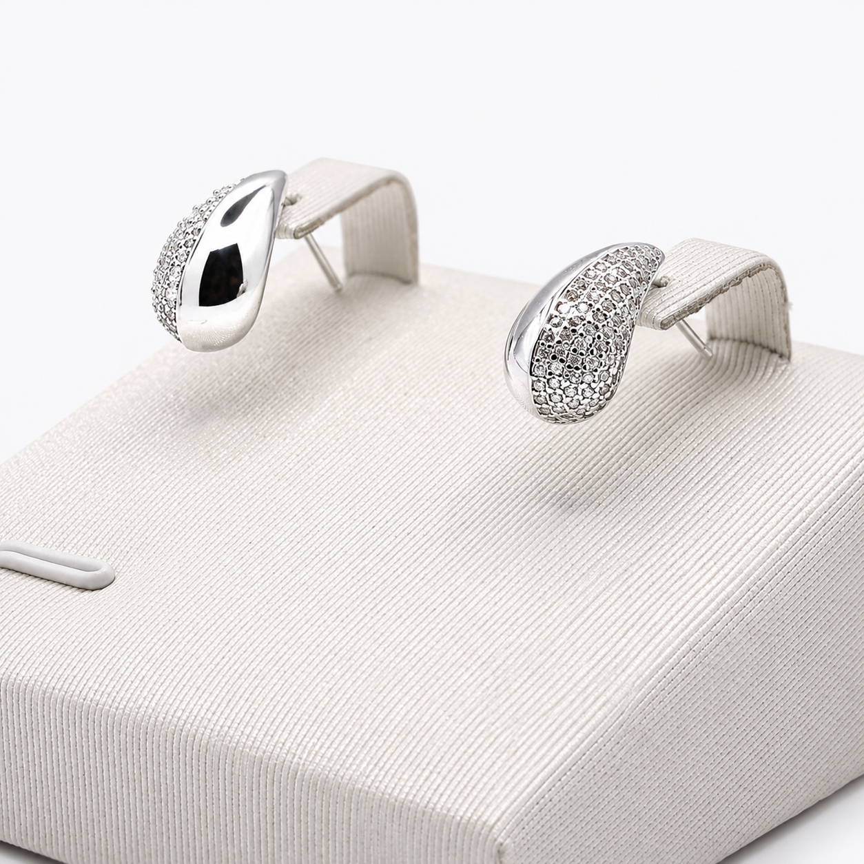Gota circón plata