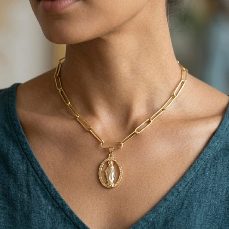 Collar Virgen María