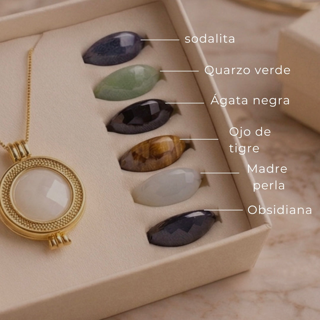 Collar relicario