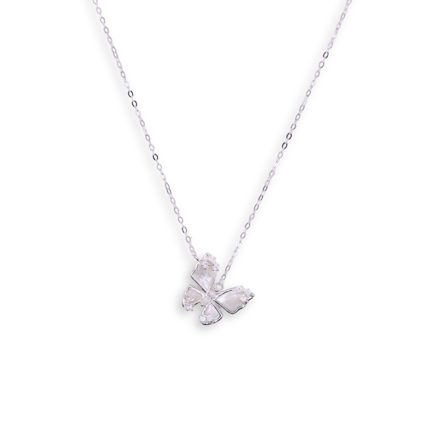 Collar mariposa nácar