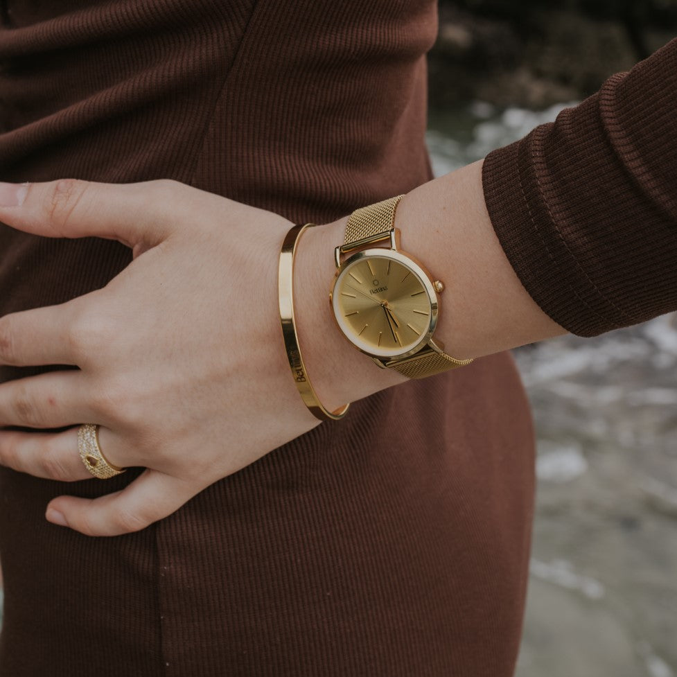 Reloj dorado